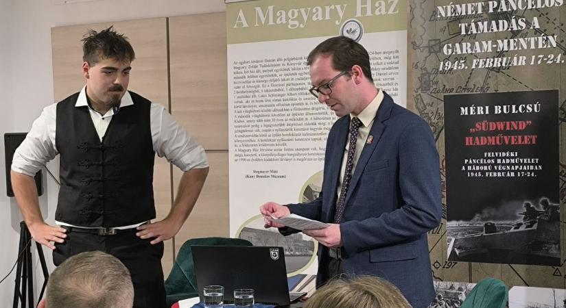 „Fogócska a halállal” – dédapja miatt írt könyvet az esztergomi diák fotók