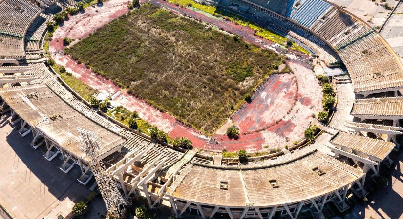Elhagyatott, befejezetlen stadiont találtak Magyarországon, letaglózó a látvány