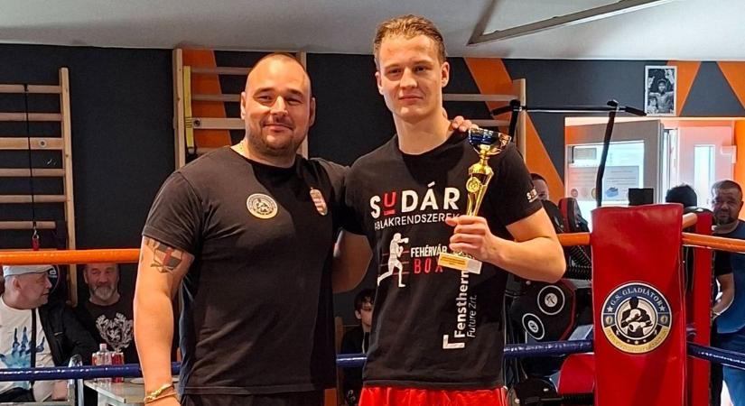 Turós Levente két súlycsoporttal nagyobb ellenfele ellen nyert