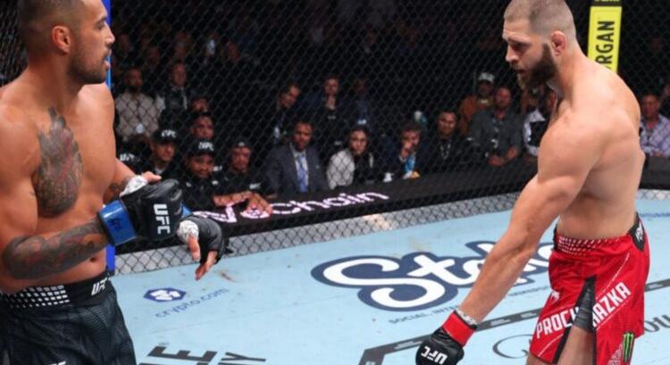 Carlos Ulberg edzője szerint csak kifogás, hogy Jiri Procházka megszánta Ulberget