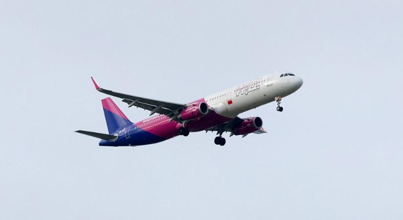 Felszállás után le is szállt a Wizz Air Budapest–Barcelona járata