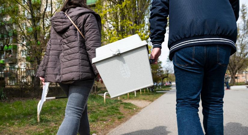 Sajtónyilvános lesz az újraszámlálás az egyik billegő választókerületben