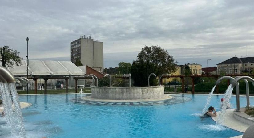 Befejeződött a tavaszi karbantartás a Selyemréti Strandfürdőben