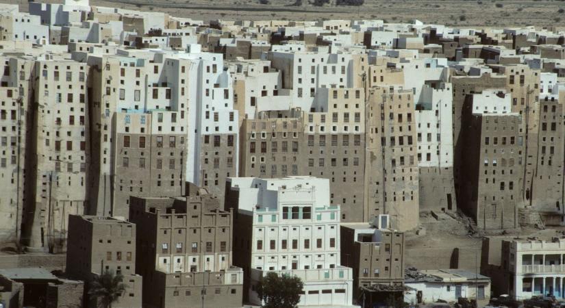 A sivatag Manhattanjében sárból építenek felhőkarcolókat