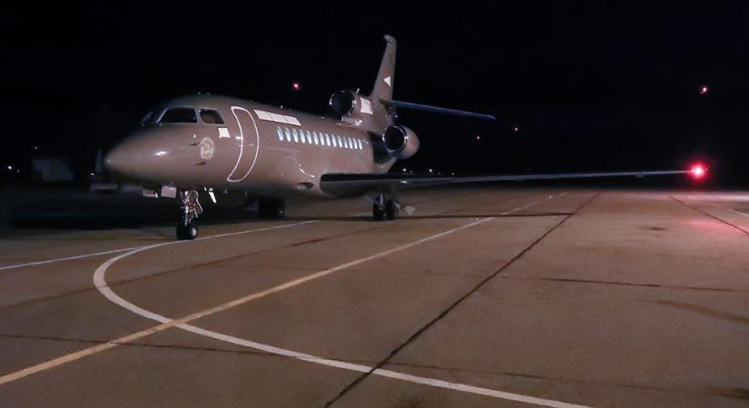 Libanon, Horvátország, Dubaj – Több honvédségi repülő is felszállt a választást követően