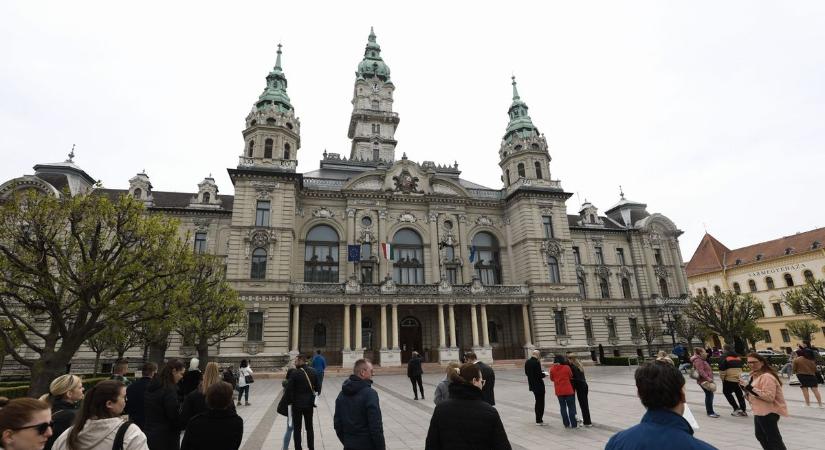 Különleges harangjáték csendült fel Győrben – Videóval