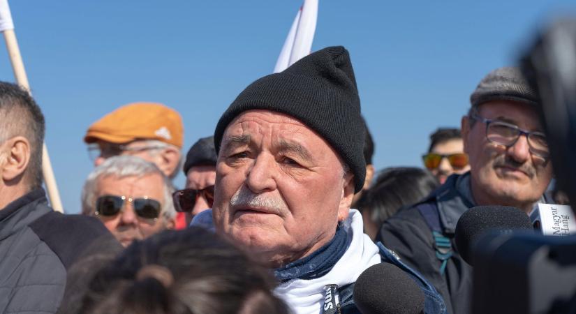 Belgyógyásszal jött össze nagy feró után a beatrice szépséges énekesnője