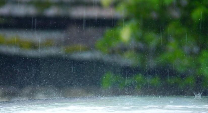 Borongós keddel folytatódik a hét Fejérben – többfelé eső is érkezik