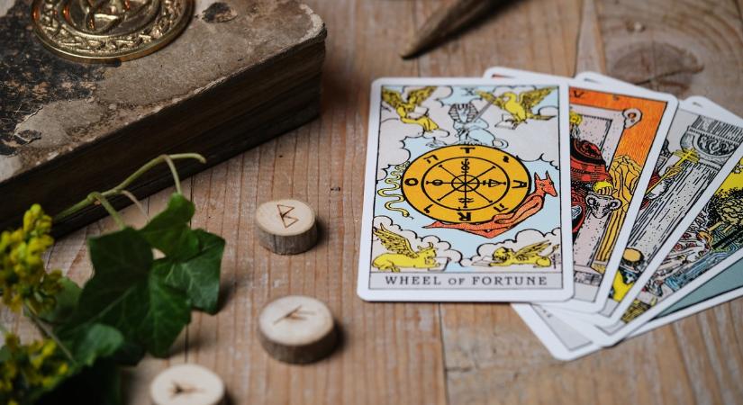 Tarot üzenet: hullámvölgyekkel terhelt időszak előtt állunk