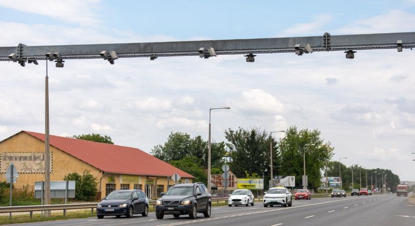 Koszos rendszámtáblával akarod becsapni a Védát? Mutatjuk, ennyibe fájhat a trükközés