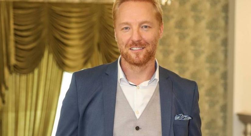 Ő Bereczki Zoltán ritkán látott édesanyja: Nóra közel a 80-hoz nagyon fiatalos