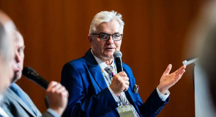 A mérnöki kamara elnöke hosszú posztban kritizálta Lázár minisztériumát