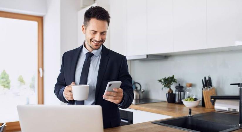 Hírek és idő mellé friss útinfó, hogy ne érjen váratlan fordulat