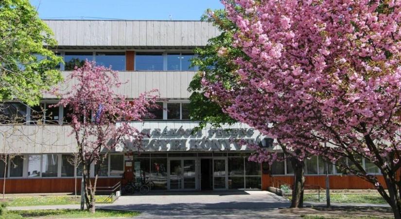 Gyermekeket díjaz a miskolci könyvtár