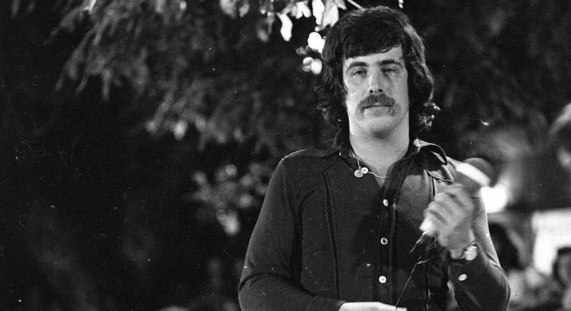 Hihetetlen állapotban van a legendás magyar tévés sírja