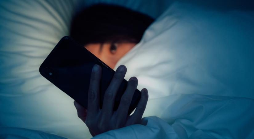 5 meglepő vészjelzés , hogy túl sok időt töltesz a telefonodon