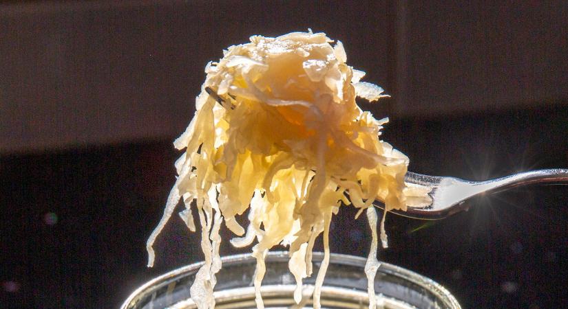 Nem hinnénk, de ezt teszi a savanyú káposzta a szervezetünkkel