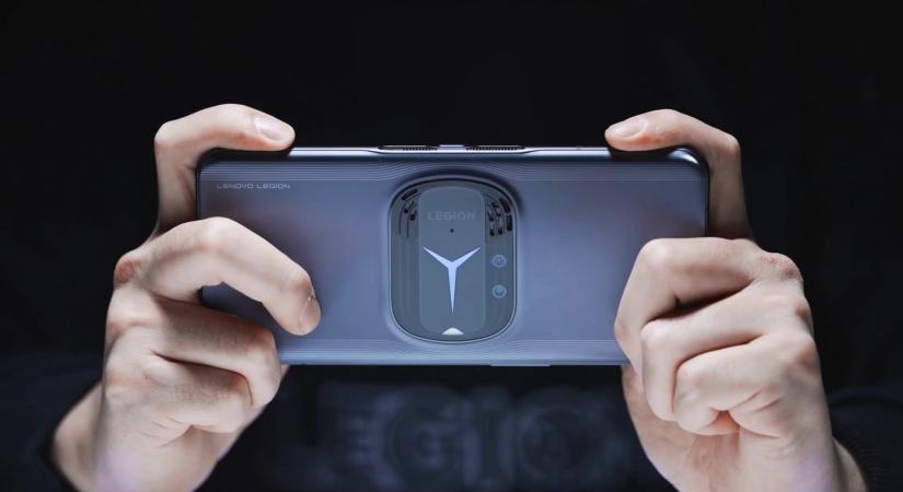 Visszatér a Lenovo a gamer mobilokhoz, jön a Legion Y70 (2026)