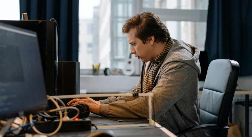 IT és mérnöki területek: ezekre a munkakörökre nőtt a leginkább a kereslet 2026-ban