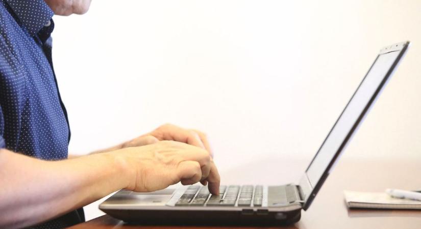 Kitört a botrány a böszörményi férfi kommentje miatt! Mutatjuk, mi állt benne, ebből lett hatósági ügy