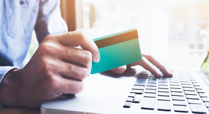 Megfeleződött a bankkártyás csalások átlagos kárértéke – de ez nem jelenti azt, hogy biztonságban vagyunk