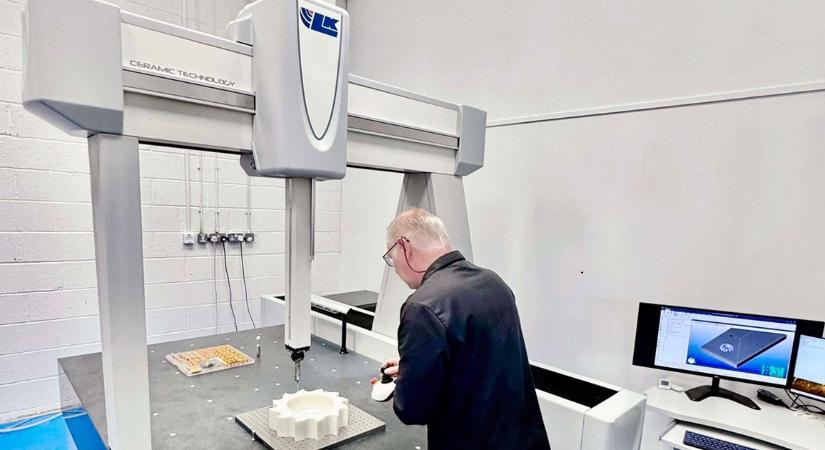 A CMM teljesíti az F1-követelményeket: az ActionPlas bérgyártó biztosítja a jövőbeni növekedést