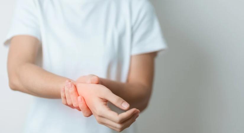 Nem a remegés az első jel – a Parkinson-kór évtizedekig rejtve maradhat