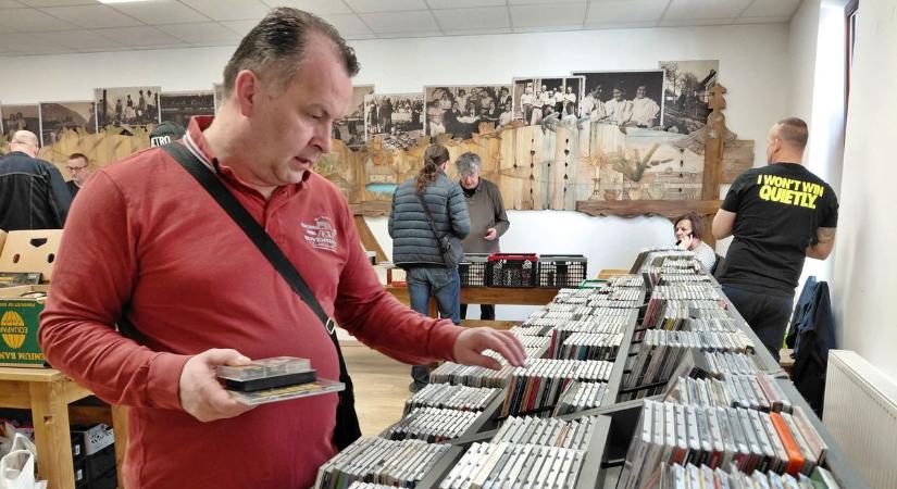 Nem csak hobbi, értékválasztás is a zenehallgatás – újabb sikeres börze Zalában