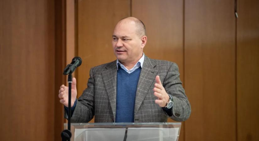 Bocsánatot kért a dolgozóitól a választás előtti leveléért a Bayer Construct vezetője