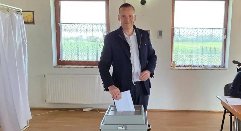 Megtámadja a választás végeredményét a Mi Hazánk a Meta beavatkozása miatt