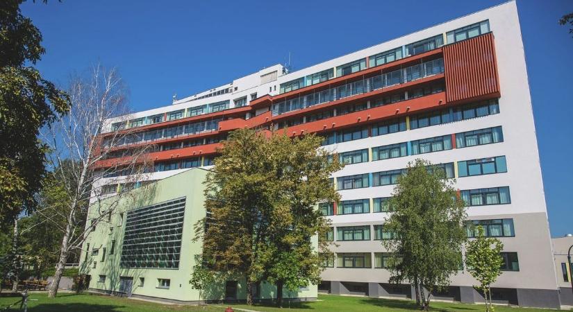 Várandósan rohannál a hatvani kórházba? Elárulta a 33 hetes kismama, mi fogadta szülészeten