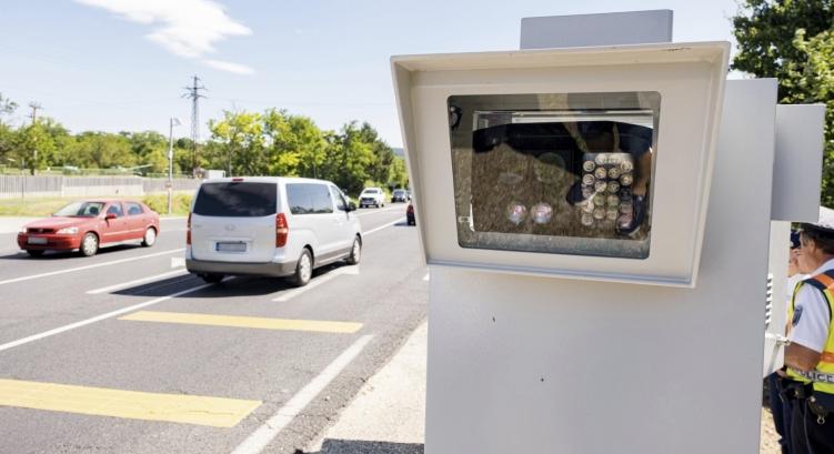 116-tal száguldott egy hülye a budapesti Andrássy úton