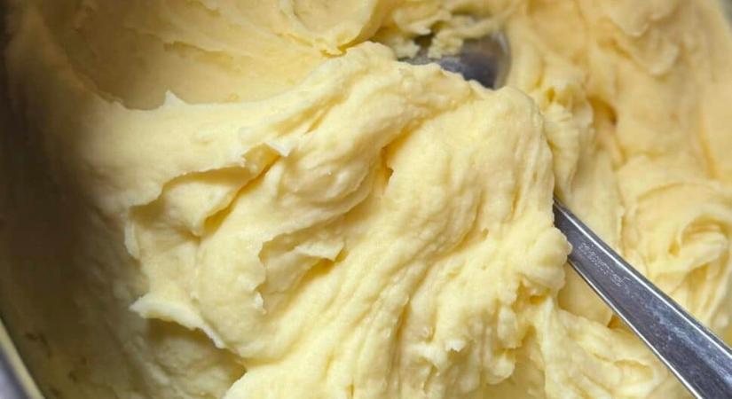 Senki nem mondta el eddig: ettől lesz brutálisan krémes a krumplipüré