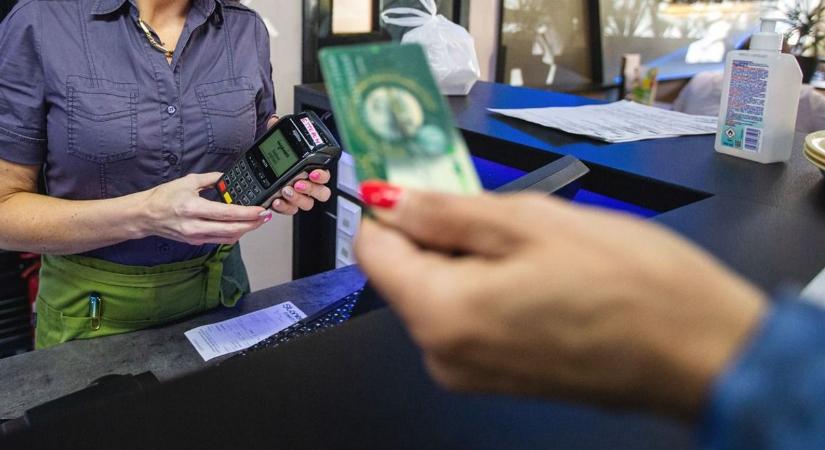 Napok múlva bezárul egy lehetőség: megszűnik a SZÉP-kártya egyik legnépszerűbb előnye