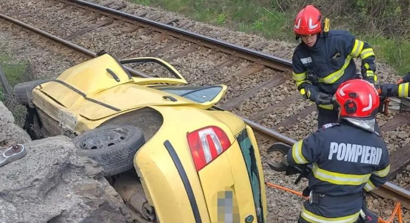 Fedélzeti kamera rögzítette a brutális balesetet – 23 éves várandós nő vesztette életét