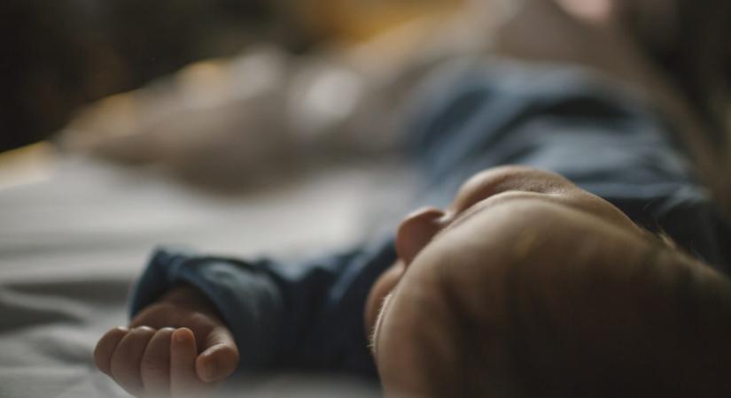 Meghalt egy két hónapos csecsemő Erken