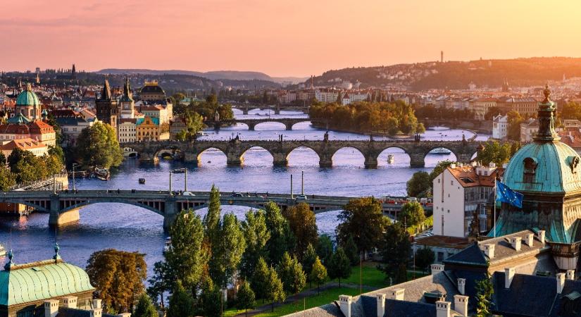 Andrej Babiš prágai látogatásra hívta Magyar Pétert