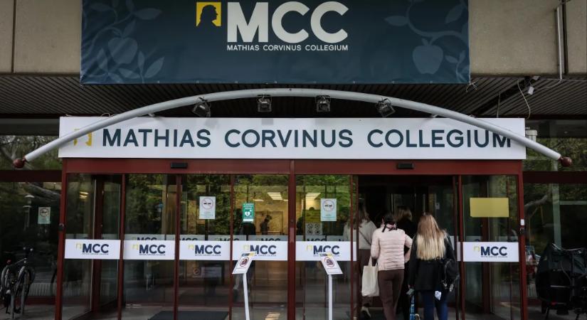 Mindenki vegye fel a telefont, ha csörög, végezzétek a munkát, üzente az MCC-seknek a főigazgatójuk