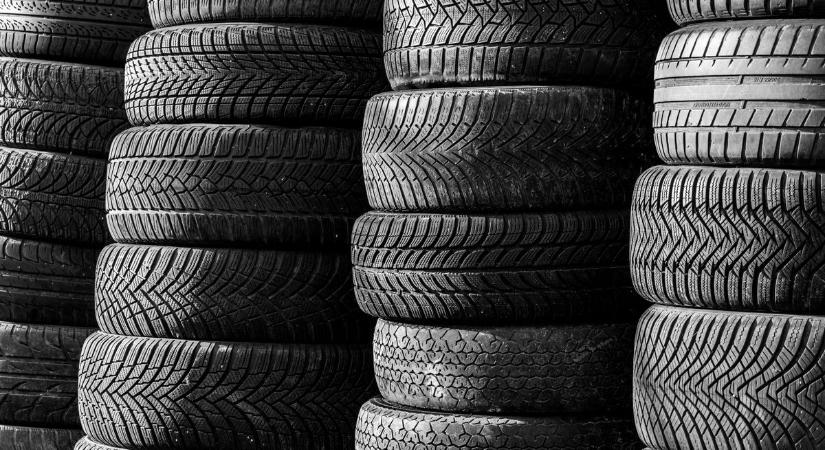 Mikor érdemes nyári gumira váltani, és miért ennyire fontos a megfelelő méret?