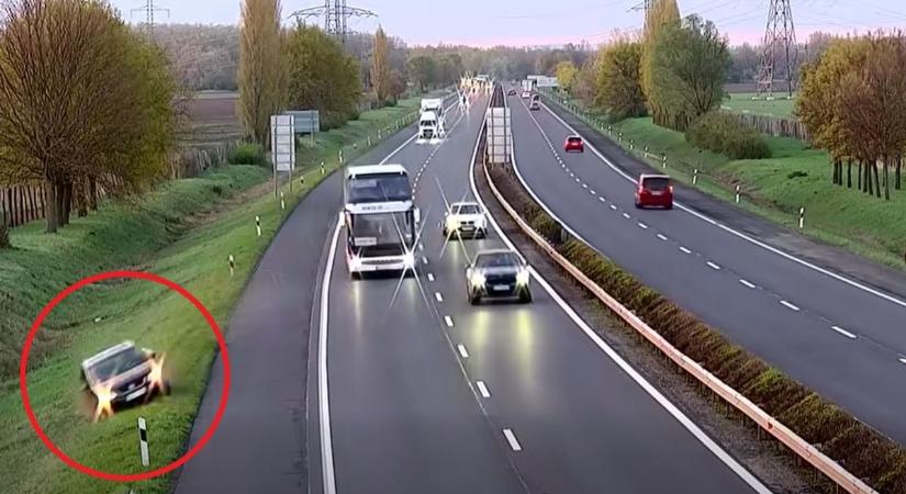 Videón az M1-es közöny: senki nem állt meg a balesetnél