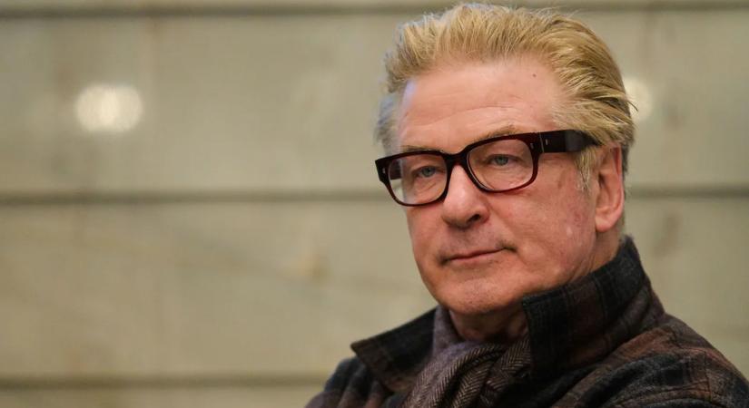 Alec Baldwin teljesen megtört a tragédia óta: "Otthon akarok maradni a gyerekeimmel, úgyhogy visszavonulok!"