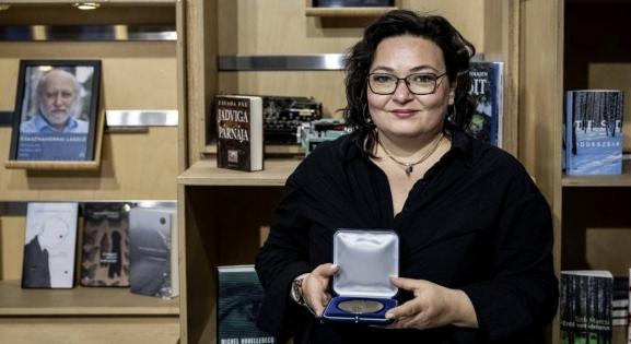Szeifert Natália kapta idén a Békés Pál-díjat
