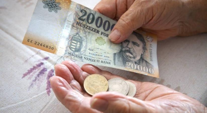 Kiszivárgott a tervezet: Ennyit kaphatnak kézhez a jövőben a nyugdíjba vonulók