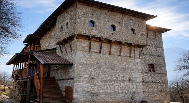 Több száz albán erőd titkát próbálják feltárni az új digitális rendszerrel