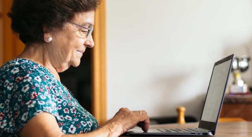 Láthatatlan csapda felezi le a magyar nők nyugdíját: rengeteg pénzt veszítenek emiatt életük végére