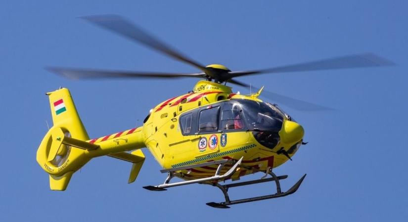 Idős embert gázoltak el Fertőszéplakon: mentőhelikopter érkezett a helyszínre