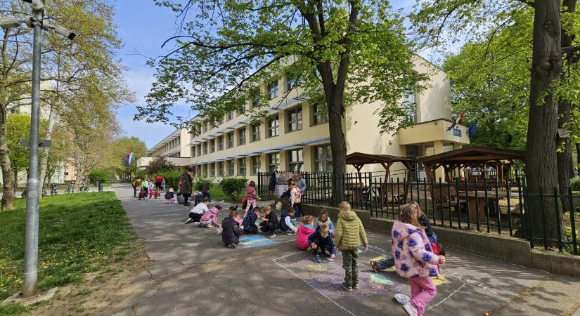 Aszfaltrajzverseny az Újkerti Közösségi Háznál