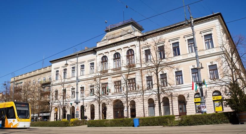 Közbeszóltak a debreceni Tisza palota eladásánál