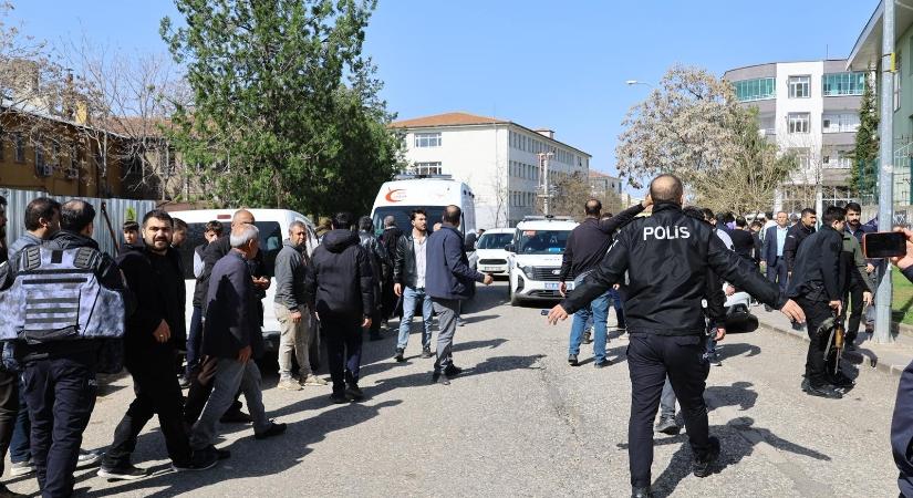 Iskolai lövöldözés Törökországban: sok sérült, az elkövető öngyilkos lett