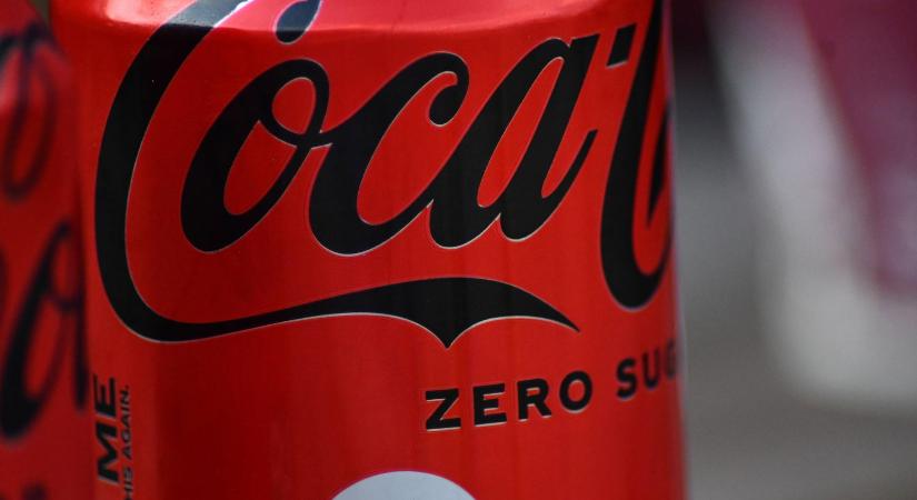 Itt a keserű igazság a cukormentes üdítőkről, ezt a teszi az agyaddal